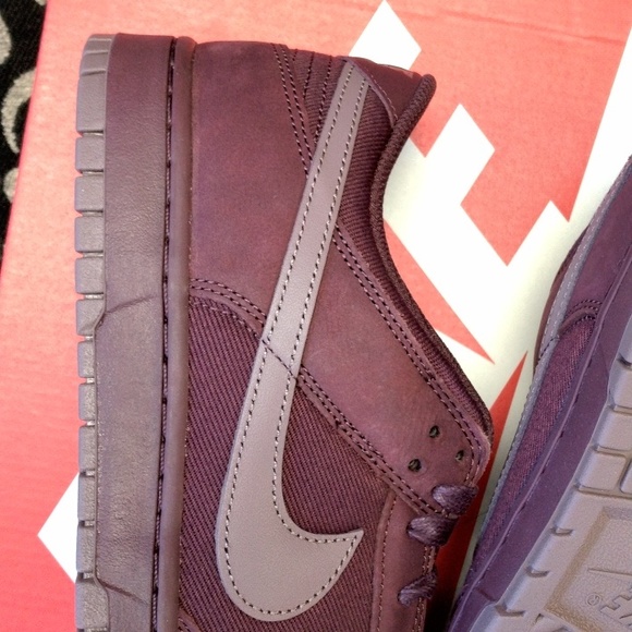 Nike Dunk Low Retro PRM - Picture 8 of 9